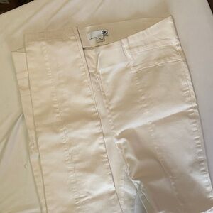 GBG Los Angeles Cream Fabric stretch leggings  women’s Lulu